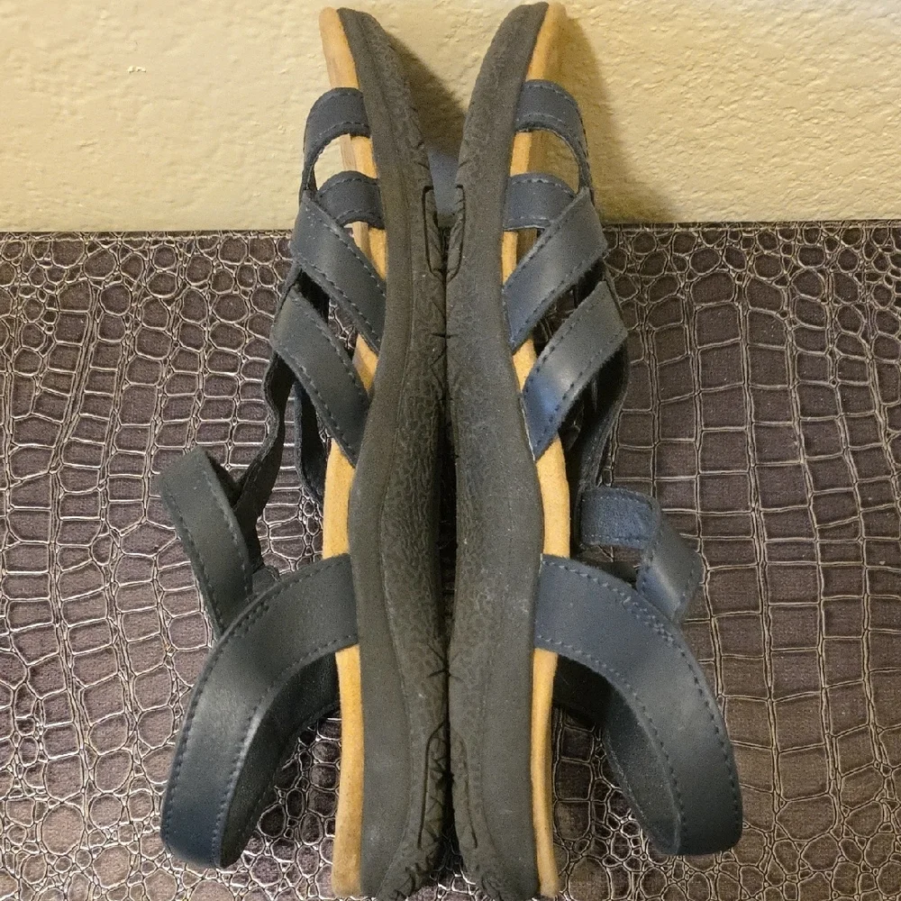 Earth Origins Gray Siana Leather Flats Size 10